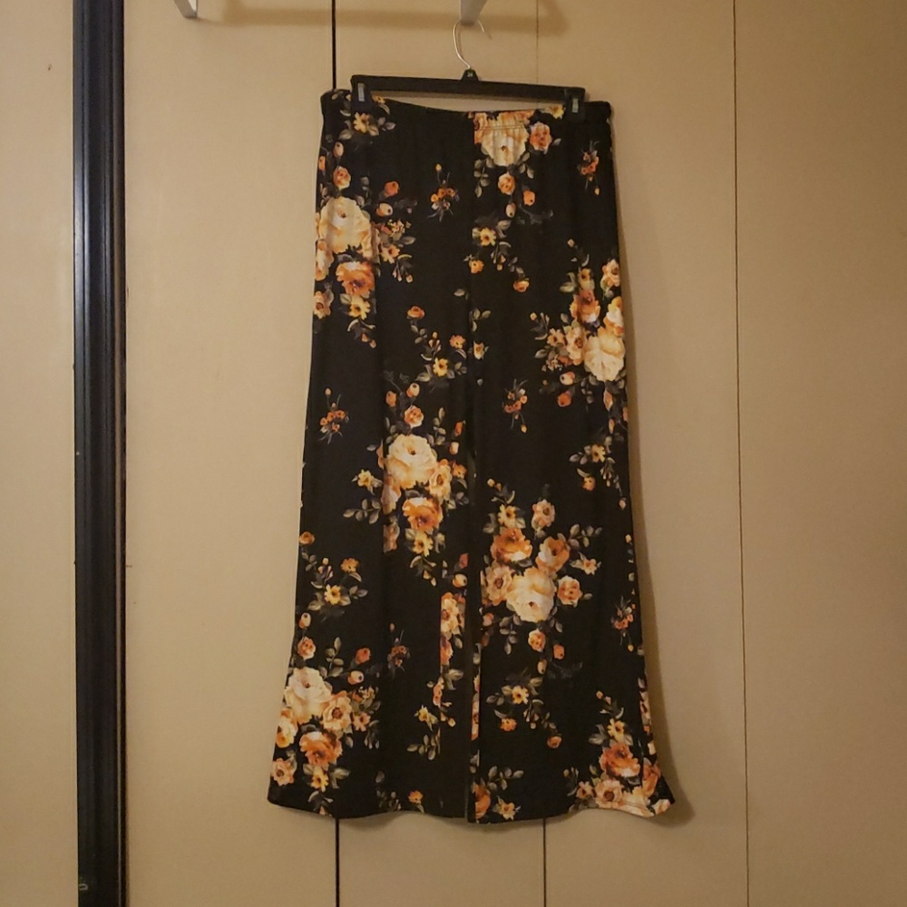 Floral Wide Leg Pants